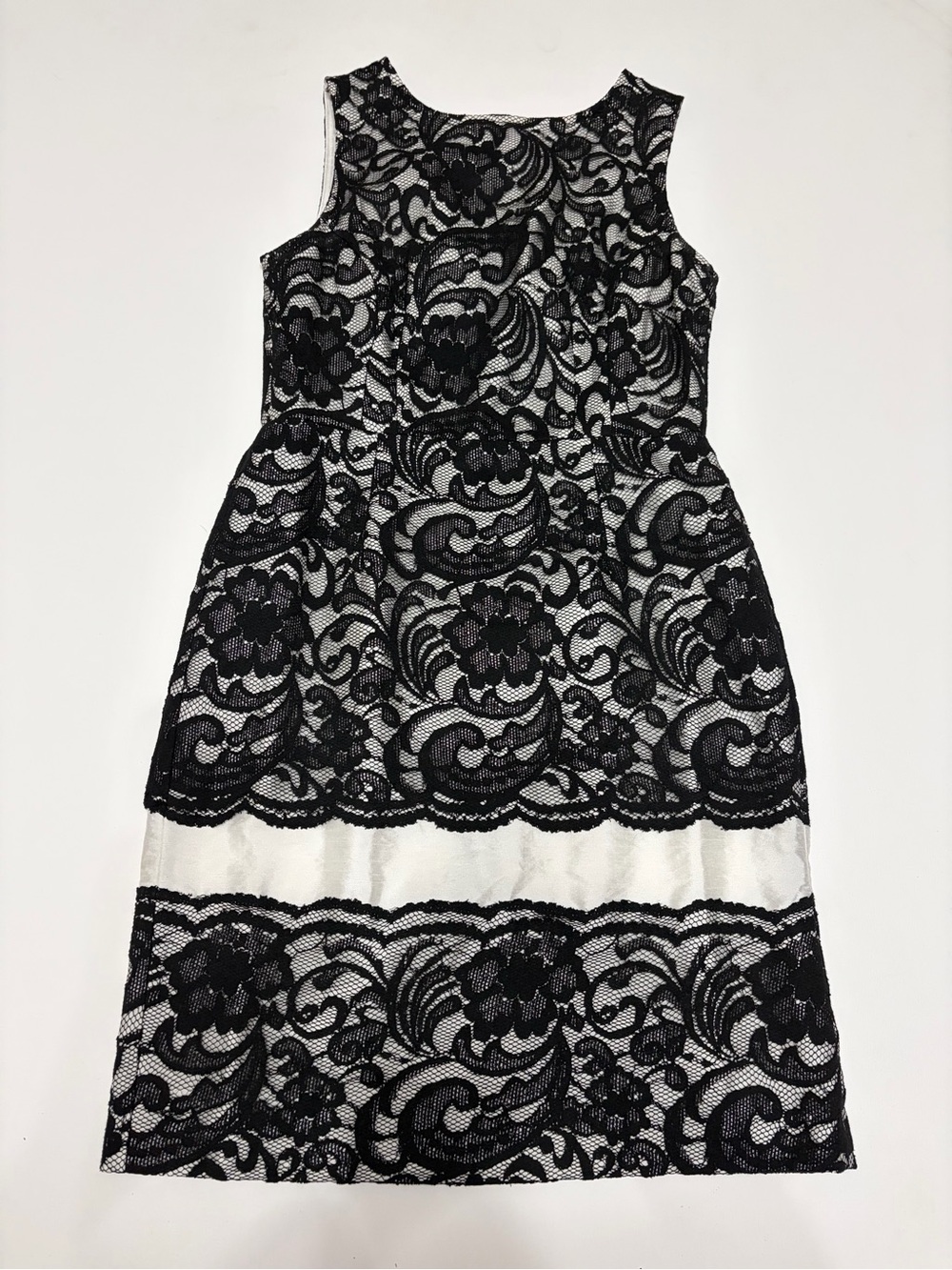 The Limited Black and White Lace Overlay Dress Sz 6 business office wear